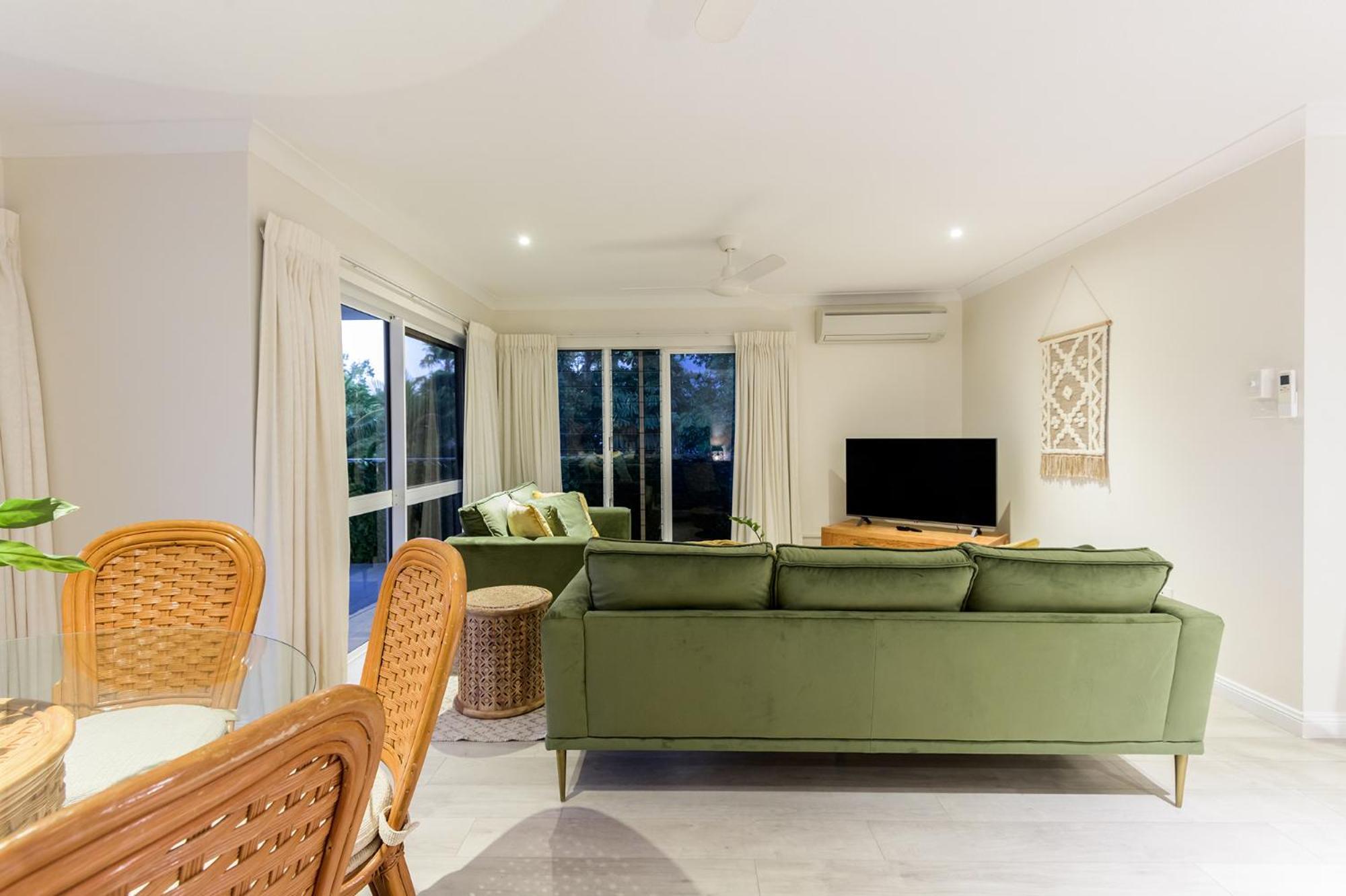 Апарт отель Garrick House Порт Дуглас Экстерьер фото